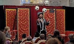 Polino Jongleur